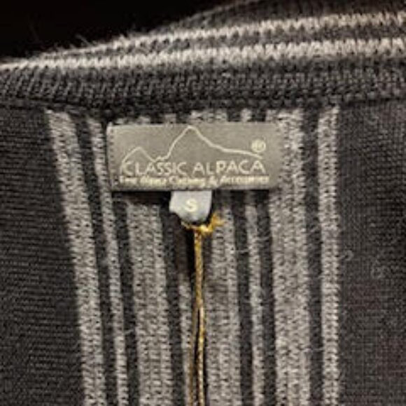 Asymetrical Alpaca Jacket - Picture 5 of 7